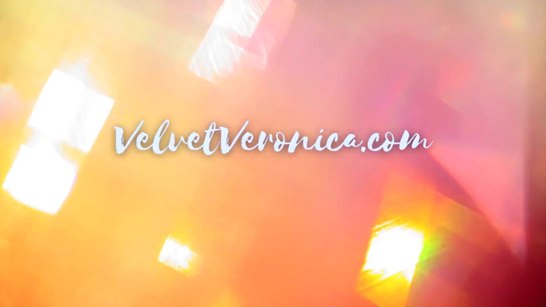 VelvetVeronica: Monster vibrator makes him cum in 30 seconds! Double POV Nobra...