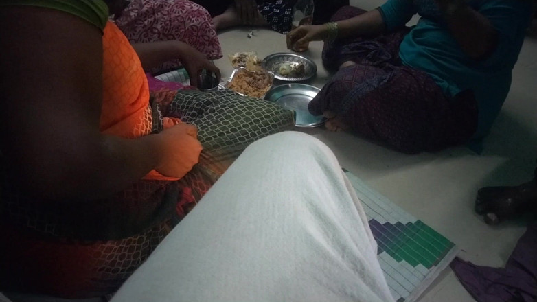 Benita sweety: Čtyři teta sexy sprosté mluvení v mém domě