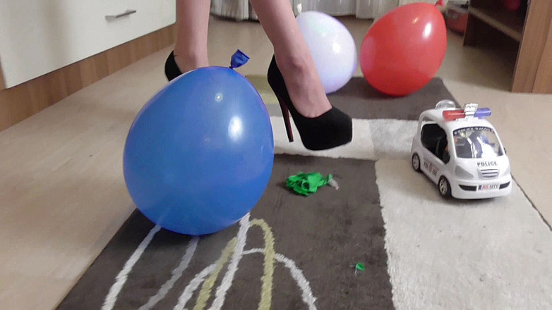 Solo Austria: 2부를 깨뜨리는 Kirstin 공주 생일