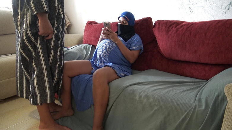 Souzan Halabi: 本当のアマチュアアラブの妻浮気中に妊娠9ヶ月