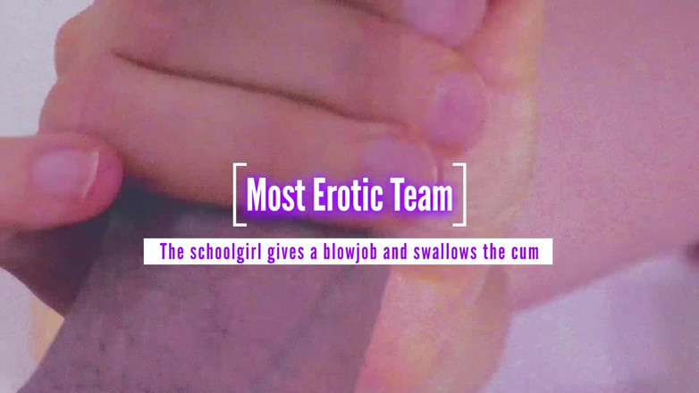 Most Erotic Girl: College girl gives blowjob and swallows a hot cumshot Pt 04
