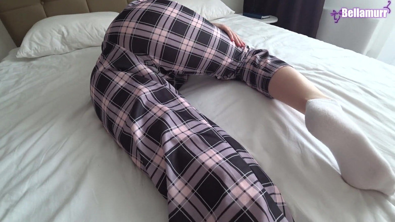 Anny Walker: 继妹想要继兄干她 - Bellamurr