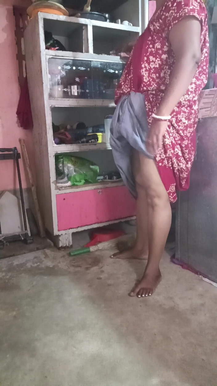 Pakhi0705: 부엌 청소 매일 숙제