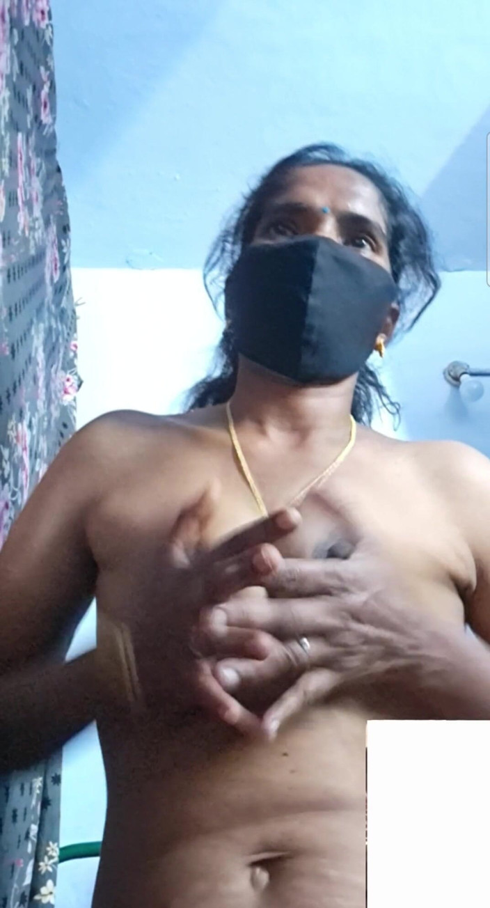 Jayaselvi: Tamil Aunty Red Inner Video Call Service