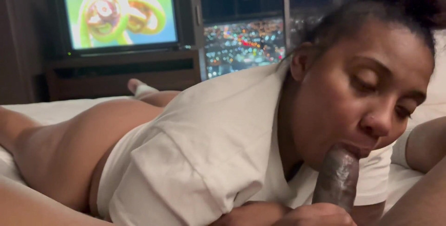 Kendale: 完璧なすべての口フェラチオ、私は彼女がそれをすべて飲み込むことができなかったので、一生懸命来ました