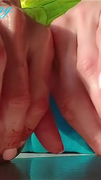 Foot Massage Wet Feet Slippery Toes Light Foot Strokes Beautiful Nails Pedicure Sexy Ginnagg
