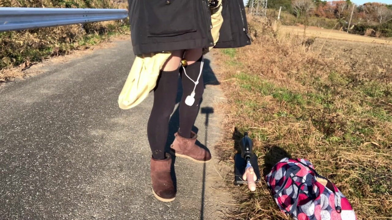 megu2002: Unabhängiges Training Nr. 47 Eingekuschelte Exposition beim morgendlichen Spaziergang in die...