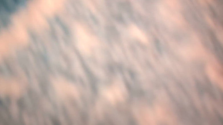 HungBareBackRabbit: Rallentatore del mio enorme dildo nel mio culo