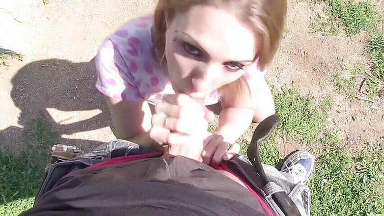 Lethal Teens: Lezzetli sarışın genç kız ateşli seks yapıyor