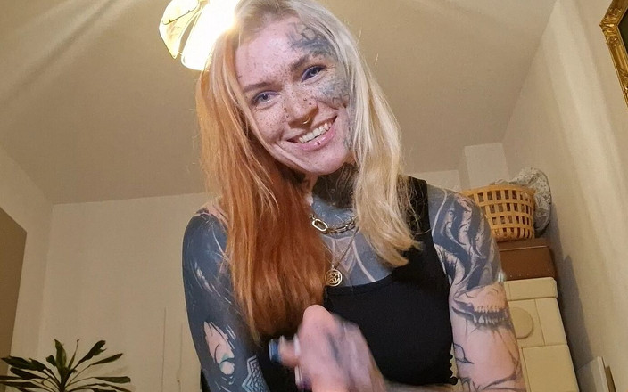 BaleaTheScarleg: Šukej No Nut Listopad! Joi