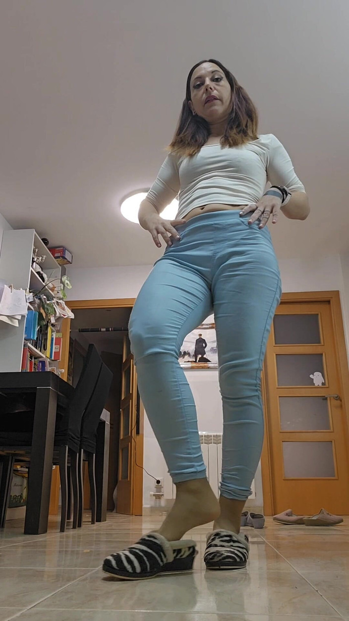 dafnedenoch: Saya mencoba sendiri saya mengajar dan saya masturbasi Latin