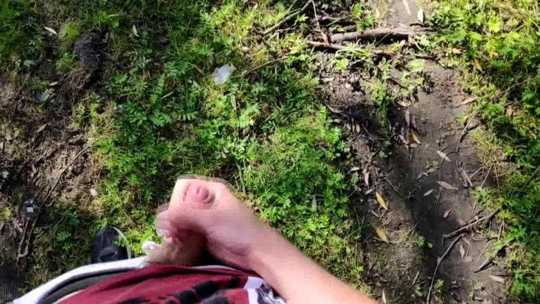 qaz11: A Quick Handjob by the River