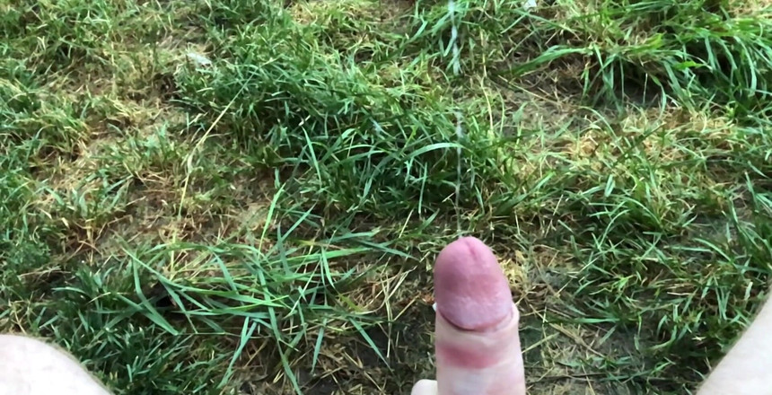 JohannWood: 享受这个慢动作。明天一个简短的口交剪辑将到来：d