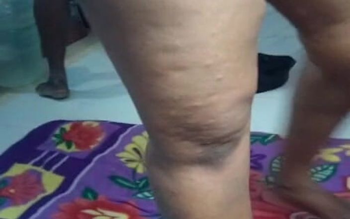 Benita sweety: Sexy kouření desi tetičky