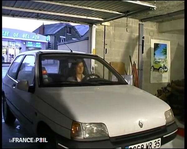 French Family Secrets: Dubbele penetratie en spermadouche in de garage!