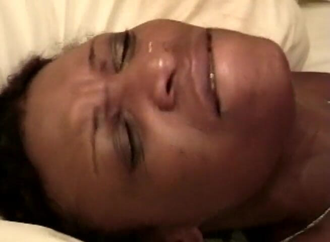 Dark Extreme: Ebony whore gets anally plowed on the bed in close...