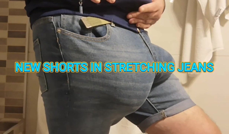 Monster_Meat_: I miei nuovissimi pantaloncini di jeans stretching