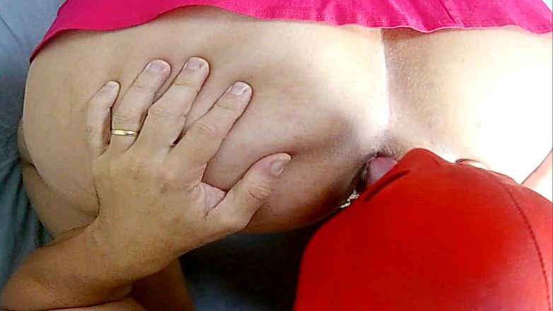 Minhaesposaparaoutro: 핑크 스커트를 입은 가면을 쓴 마누라