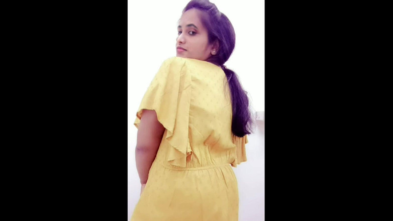 Your Arya: Eu doei roupas para a esposa do meu vizinho e...