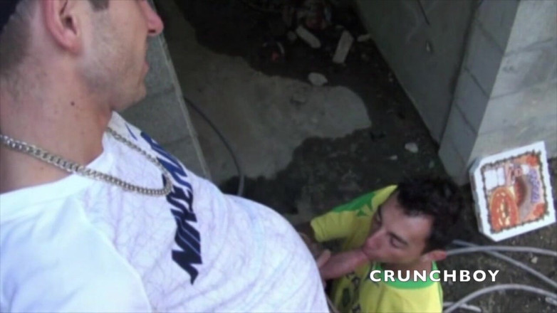 Crunch Boy: Two young footballers fuck in outdoor place after the match