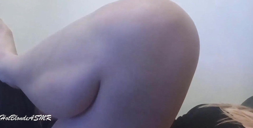 Miley Grey: Aku lagi asik jilat memekku sambil meringis kesaksaan - miley grey