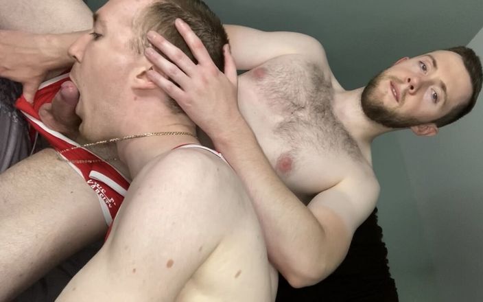 Max n Jack: Amateur Couple Give Each Other Helping Hand
