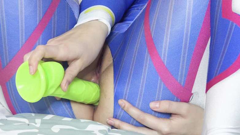 LustfulGeeks: D.va sinnliche anale selbstbefriedigung