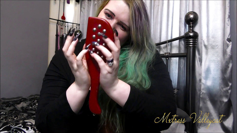 Mxtress Valleycat: Bilim kurgu tırnaklarını azdırıyor