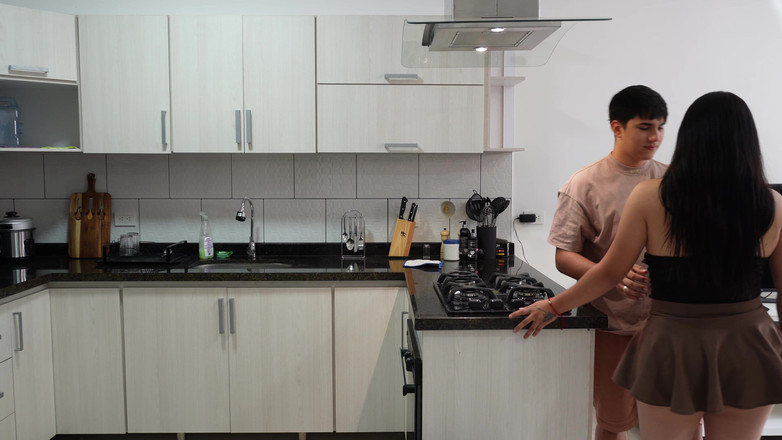 dayav: Le petit ami de ma meilleure amie me fait trembler...