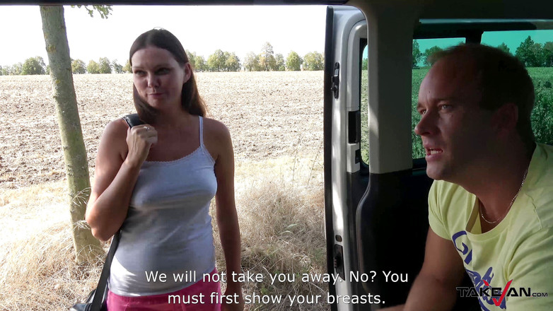 Take Van: かわいそうな赤ん坊は、性交後に彼女が投げ出されることを知らなかった