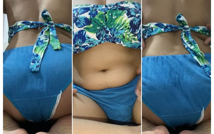 Liana proxy: Je me doigte la chatte si bien en POV seule à...