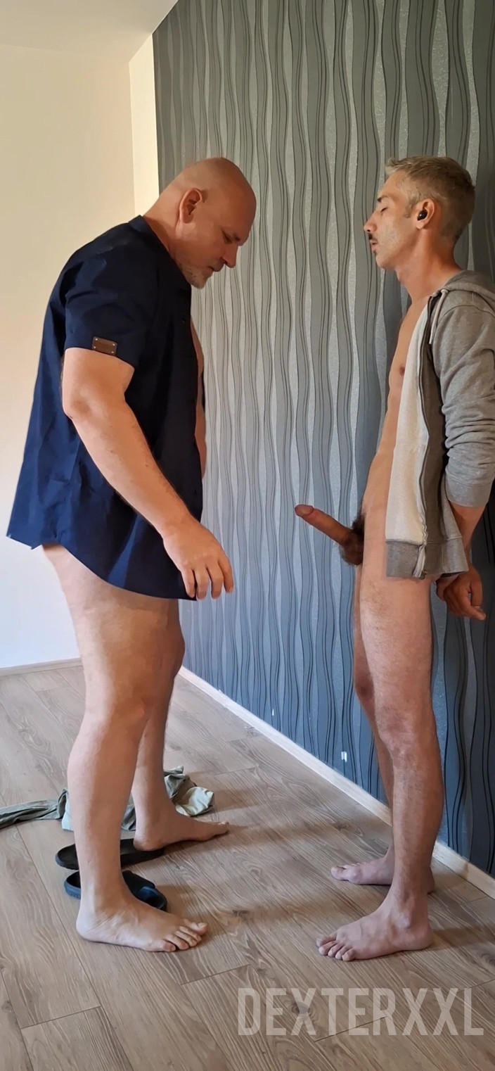 Dexterxxlfun: Dont Move Please. Im Satisfying My Ass