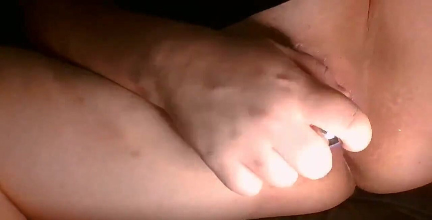 Missi Rae: Ensam leksakslek med min 16 tum