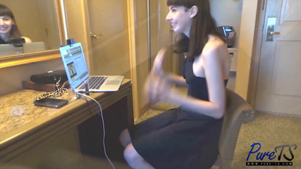 Pure TS and Becoming Femme: Sue Lightning wants to suck cock before her date