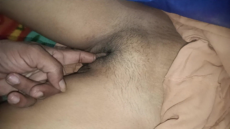 Easypron: Новое секс-видео дези 2025