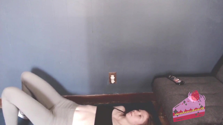 strawberryshortc8k: Ragazza calda lavora sul suo culo