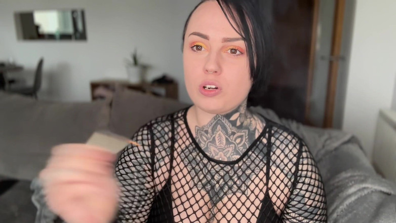 Miss Valentina: Leker med eld