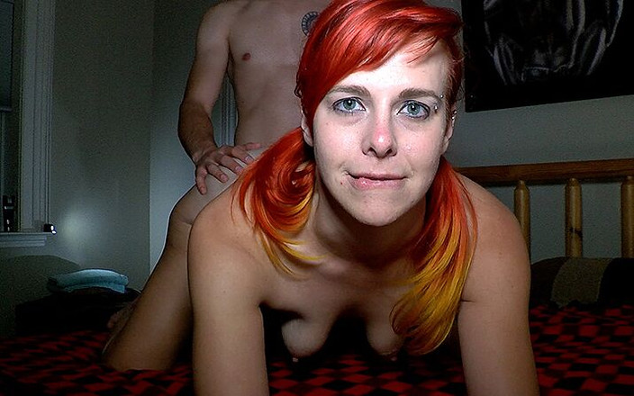 Private Society: Она маленький забавный трах