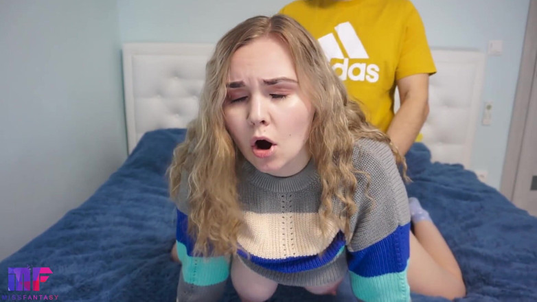 Miss Fantasy: Versautes pullover-schätzchen, bester blowjob &amp; fick