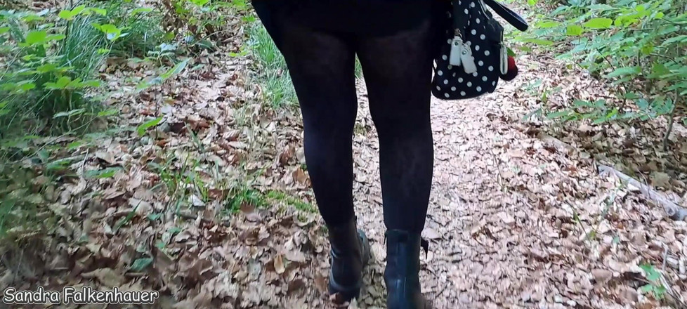 Sandra Falkenhauer: Ai sẽ đi dạo với tôi?