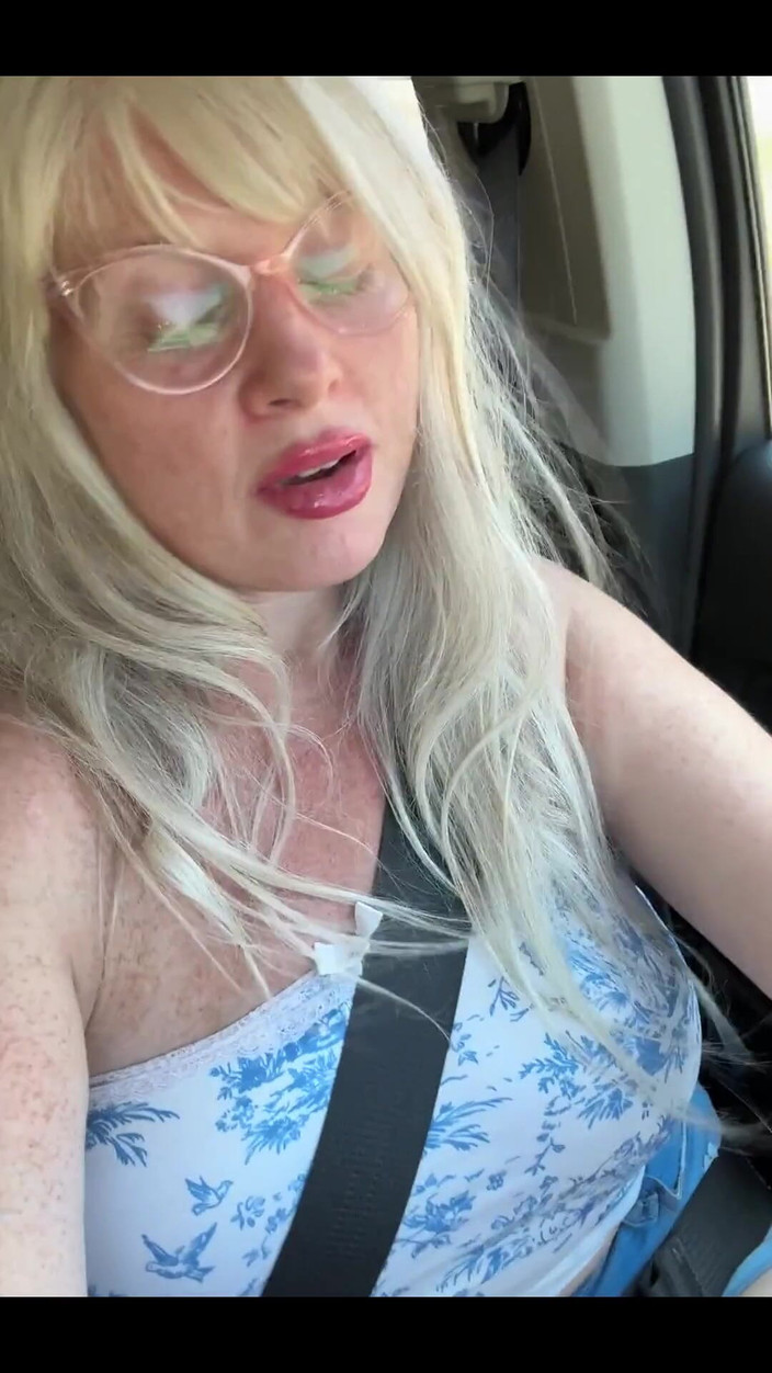 PaintedRose: Чи будемо ми? Потягнути і отримати його на задньому сидінні?