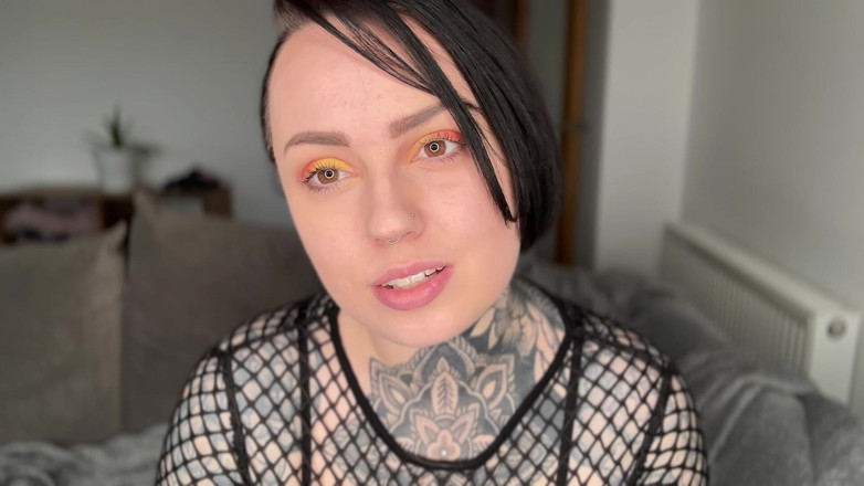 Miss Valentina: Mengirim Kehidupan