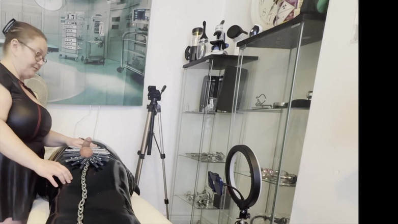 Aaexperiencesltd: Bölüm 2:- Domina Satana ve Cheshire Sub