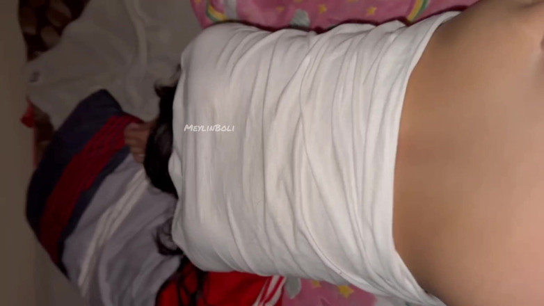 MeylinBoli: Celé Video Casting: Nevinná Školačka 18letá Velká Zadnice Si Plní Svůj Sen