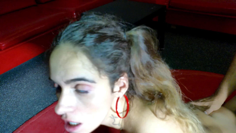 Gangbang and Co: Груповий секс і ланцюговий секс для цієї волохатої піхви