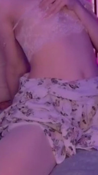 Masturbation en lingerie sexy