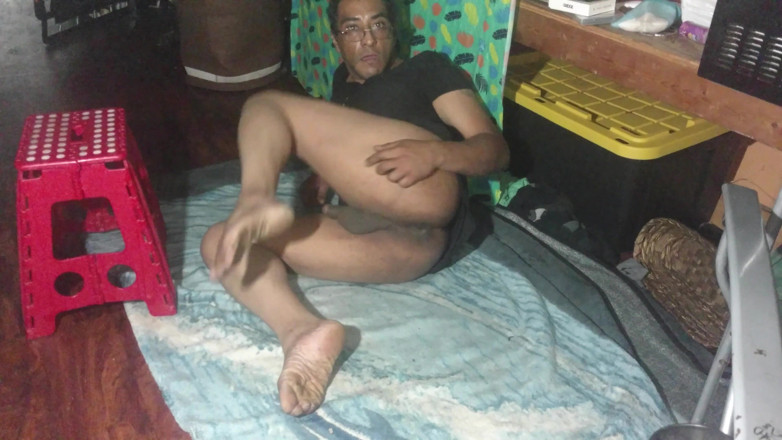 Evildead818: Latino showing booty