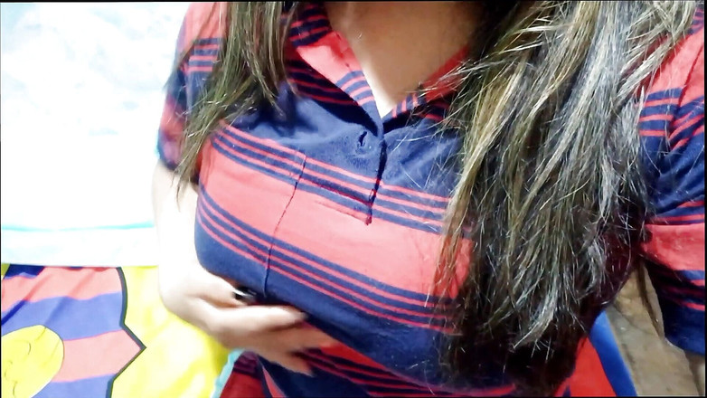 Martin13: Beautiful Stepdaughter Seduces Her Stepdad with Homemade Porn Video Stripping...