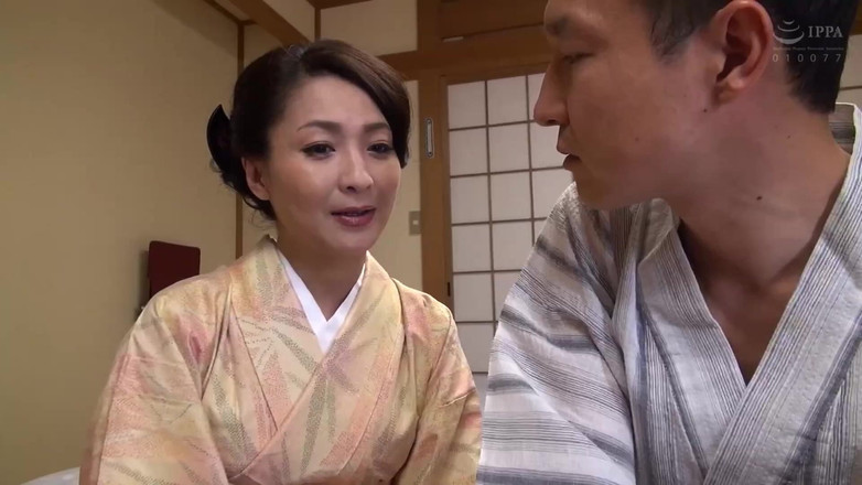 Raptor Inc: 프리미엄 일본: 문화복을 입은 12명의 아름다운 밀프, 섹스에 굶주린 -7