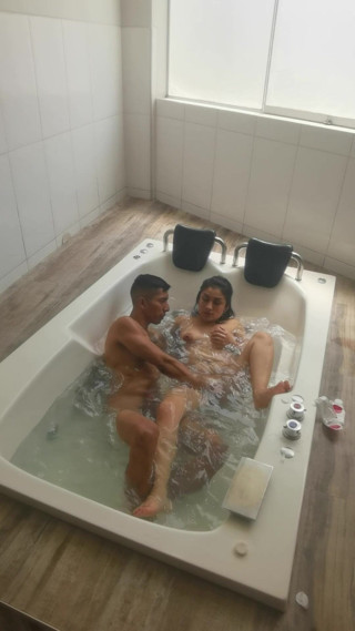 Kevin's Life: Ik kan alleen baden, stiefmoeder!! Nee, hou gewoon je kop.